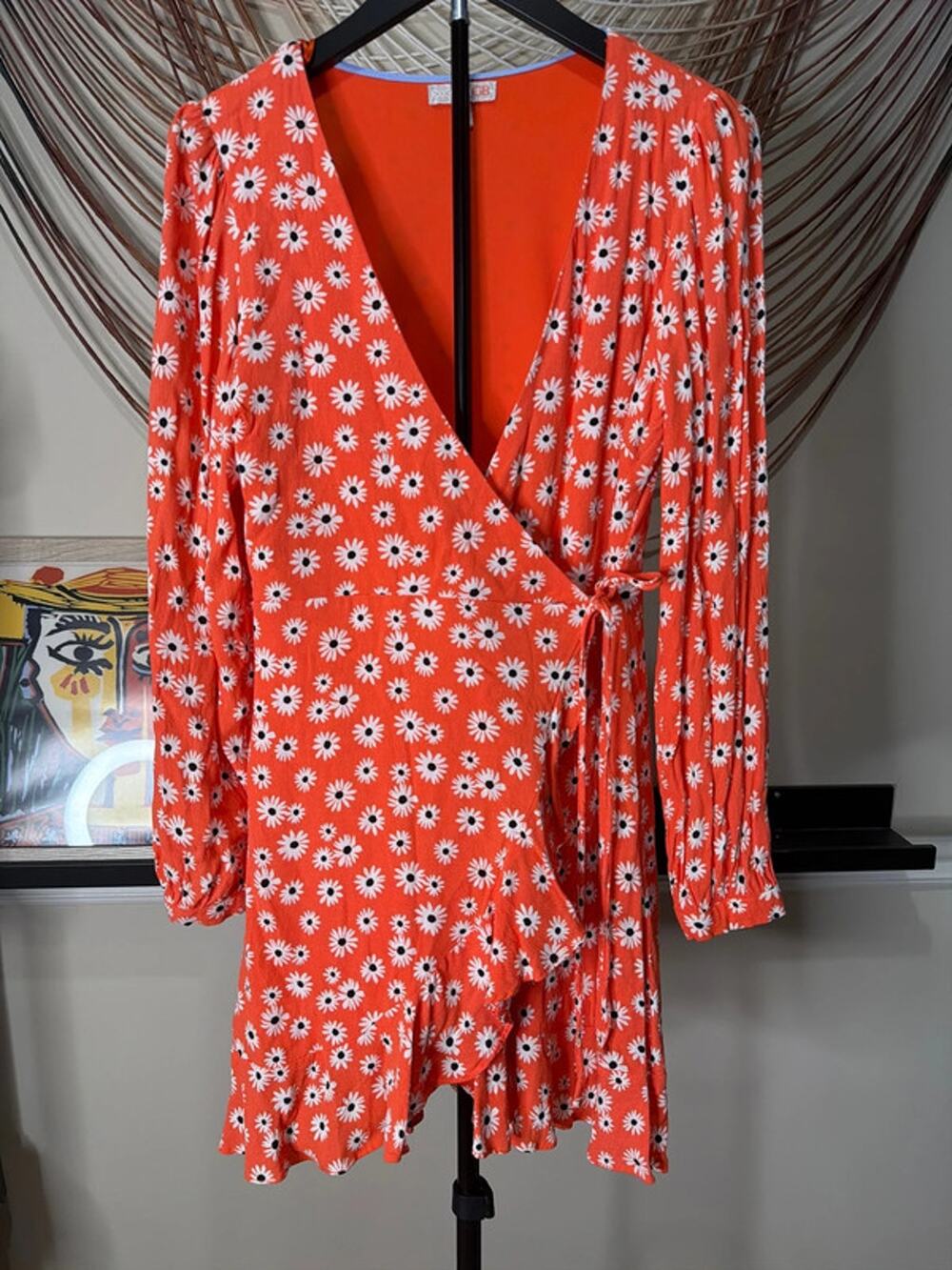 GB orange with Daisy’s wrapped dress EUC M 2897 - Picture 1 of 8